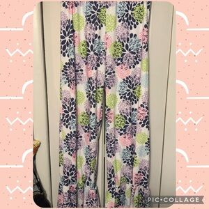 Women’s patterned ruffle-legged pants